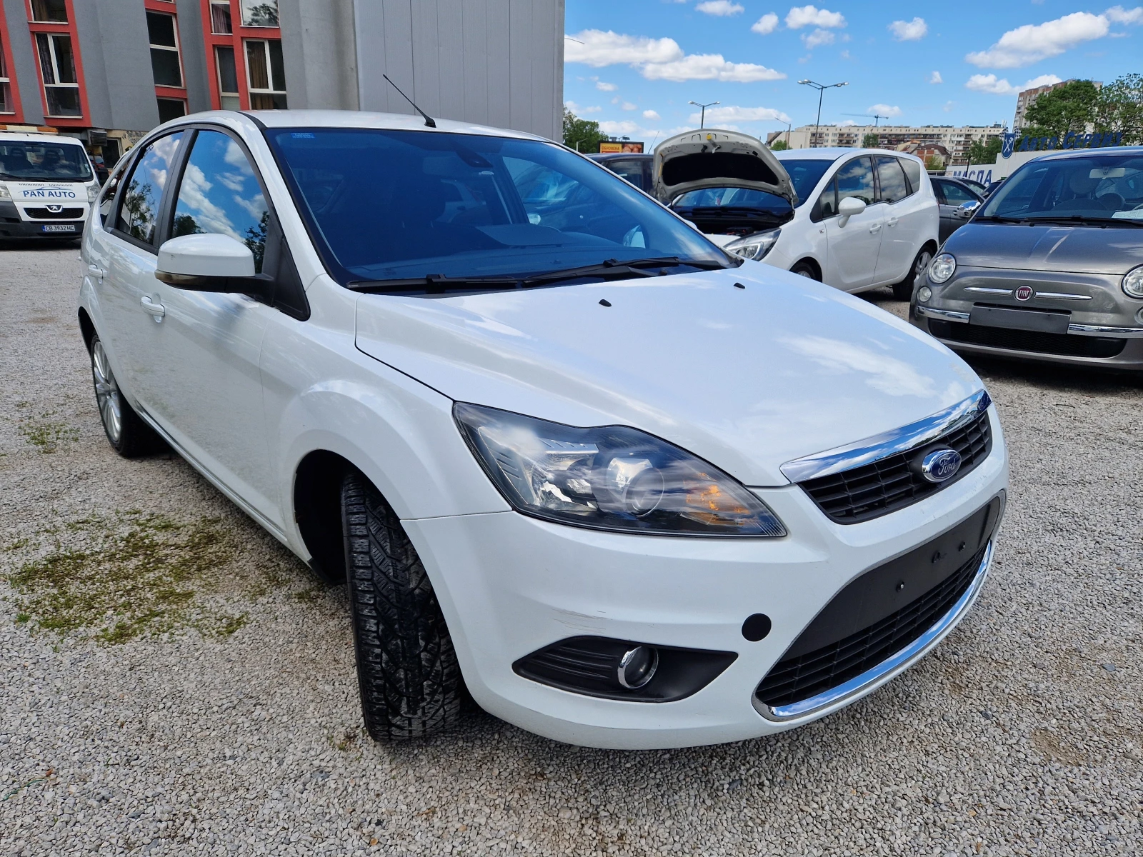 Ford Focus 1.6 газов инжекцион - изображение 3
