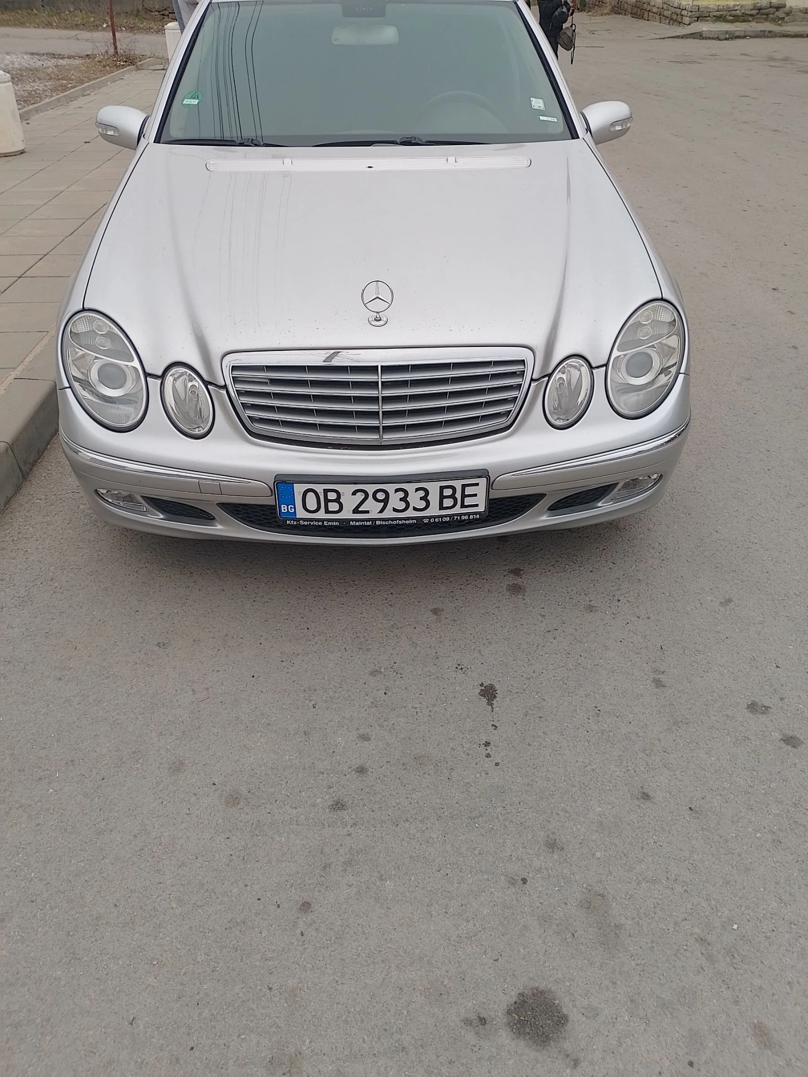 Mercedes-Benz E 270  - изображение 3