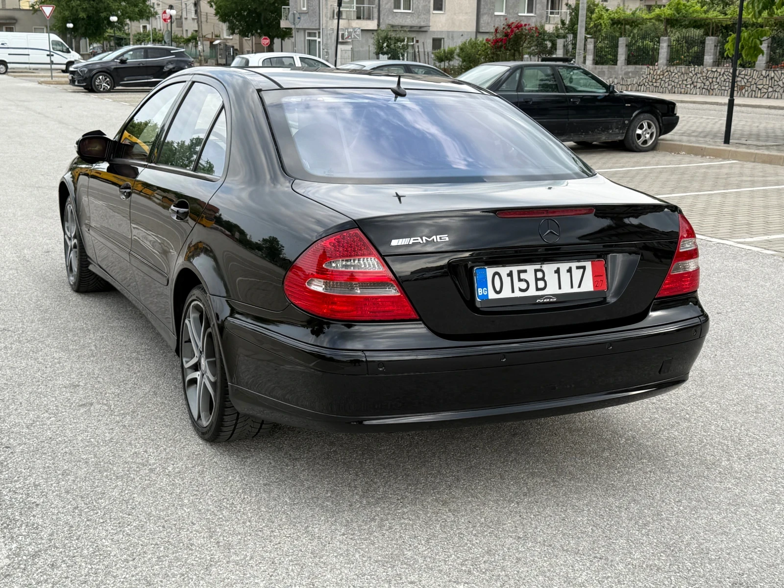 Mercedes-Benz E 320 AMG Optic* Avantgarde* РЕДОВИ МОТОР - изображение 5
