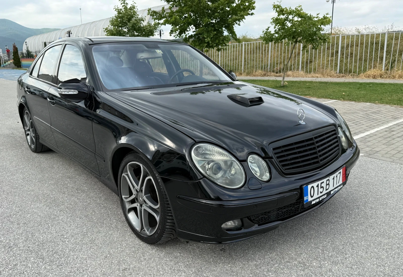 Mercedes-Benz E 320 AMG Optic* Avantgarde* РЕДОВИ МОТОР - изображение 7