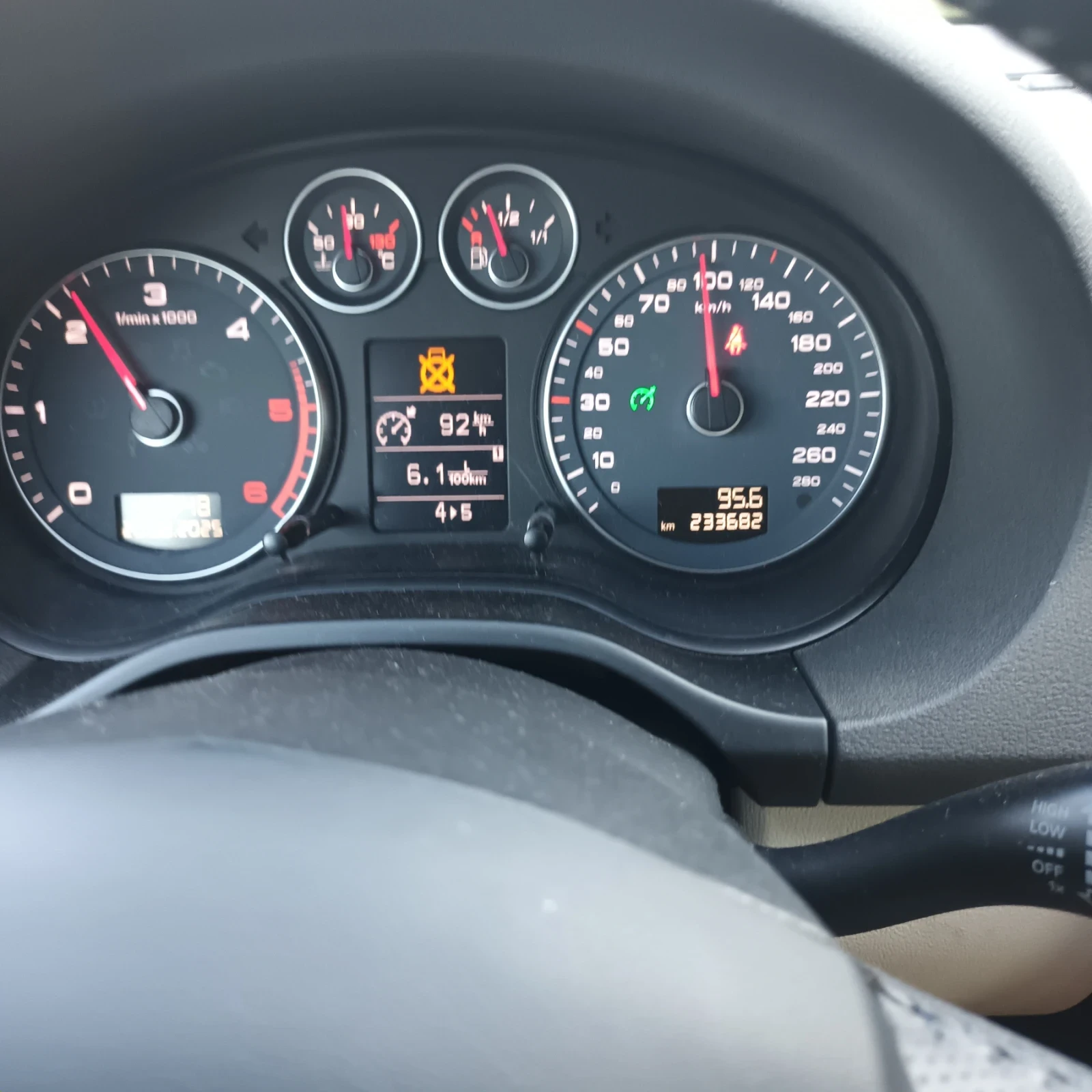 Audi A3 Sportback 1.6 Tdi - изображение 8