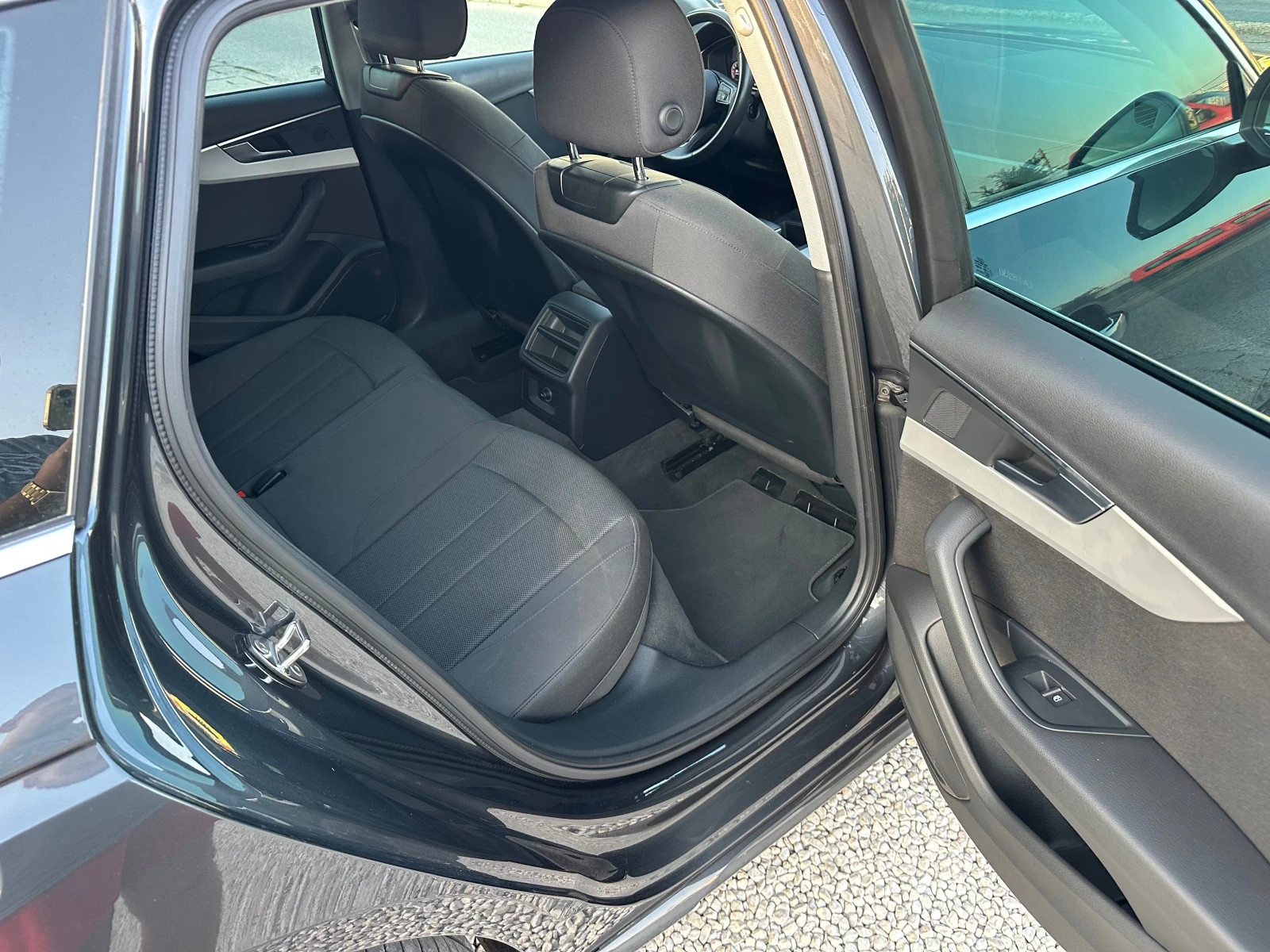 Audi A4 35TFSI* 2.0* MildHybrid | Mobile.bg   11