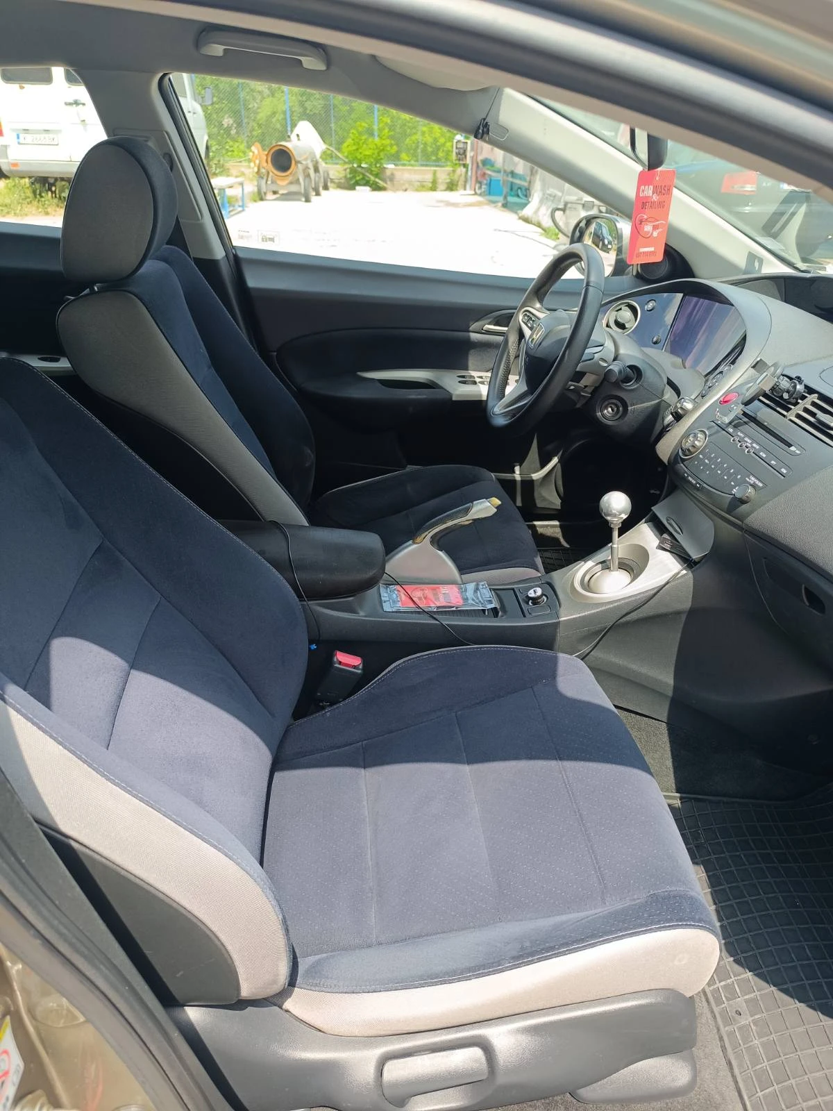 Honda Civic 1.8 i-VTEC - изображение 10