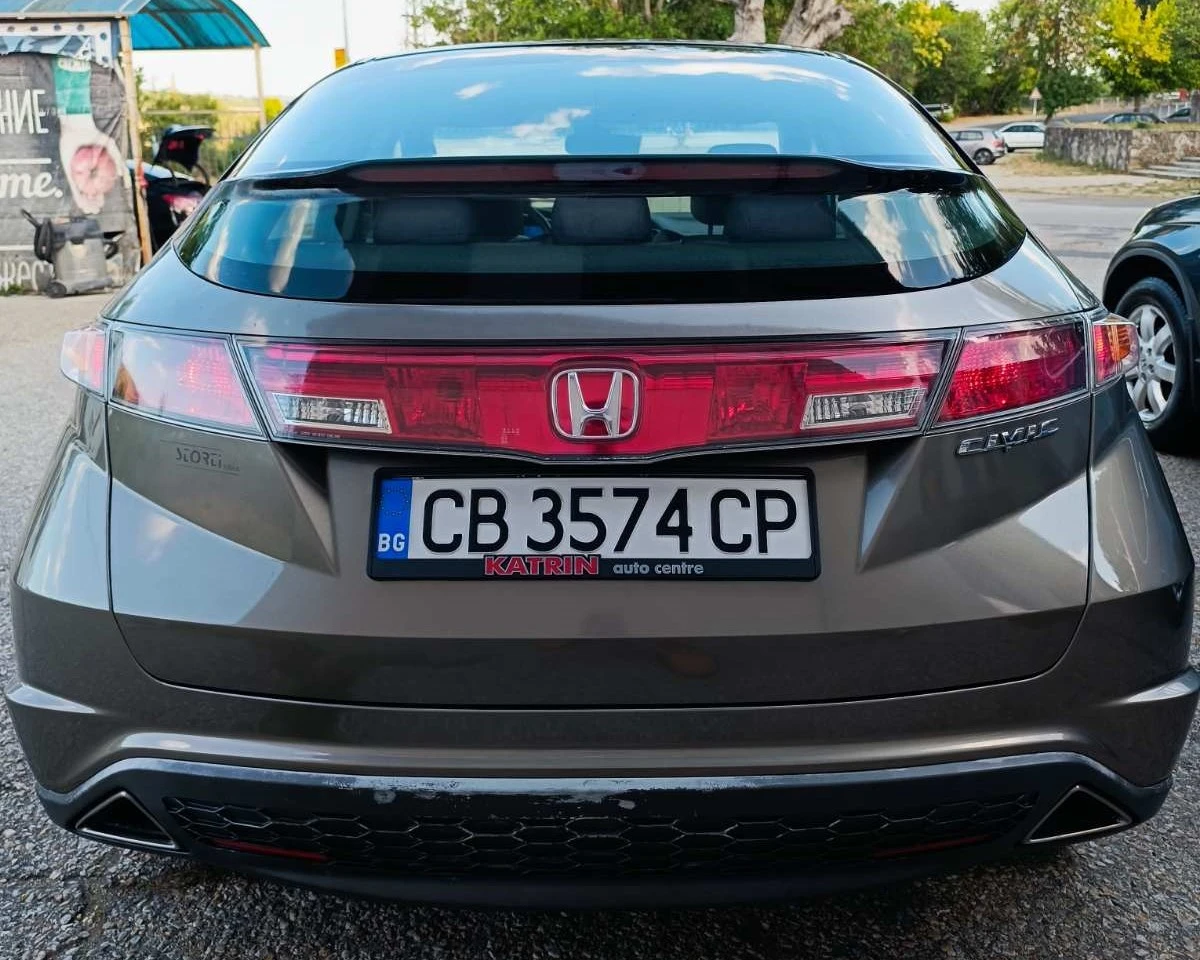 Honda Civic 1.8 i-VTEC - изображение 2