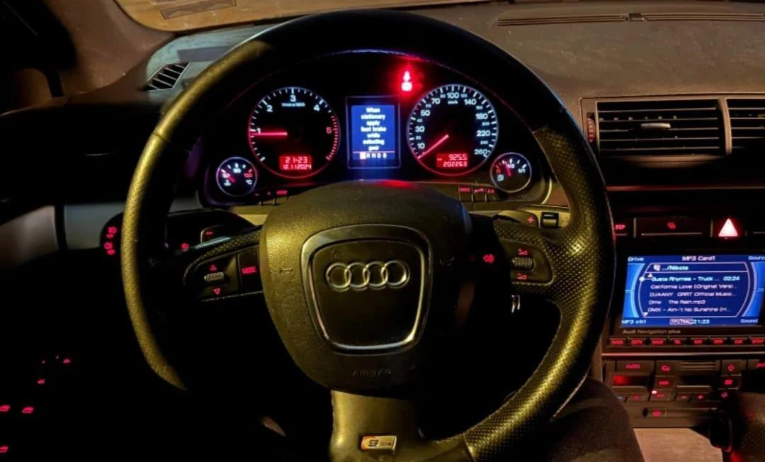 Audi A4 S-Line 2.0 TDI | Mobile.bg — изображение 5