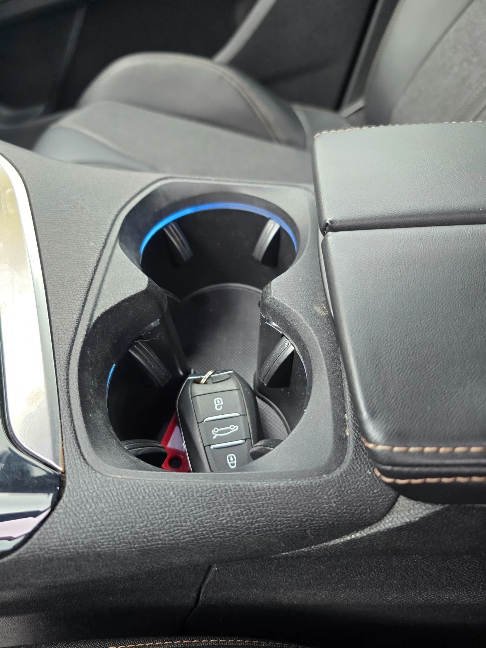 Peugeot 3008 1.5 | Mobile.bg   13