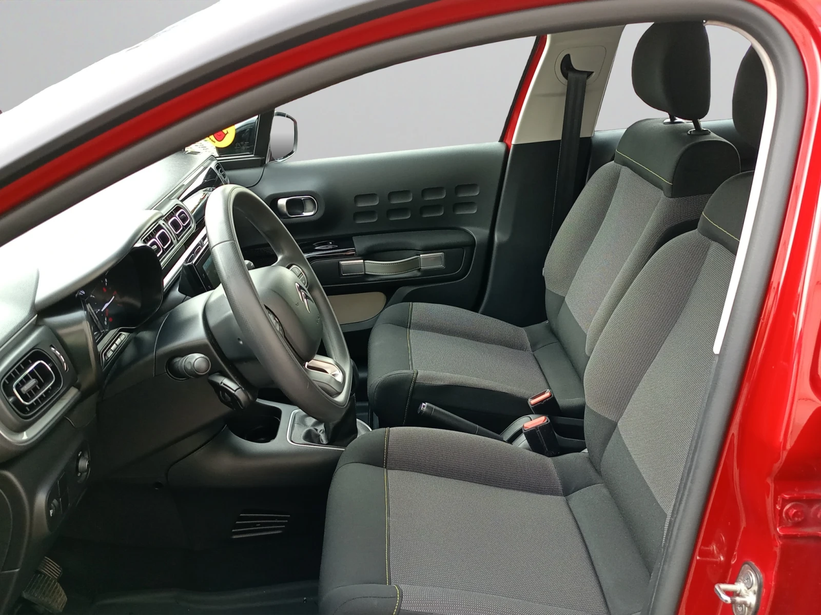 Citroen C3 SHINE PureTech 83 S&S BVM5 E6 - изображение 10
