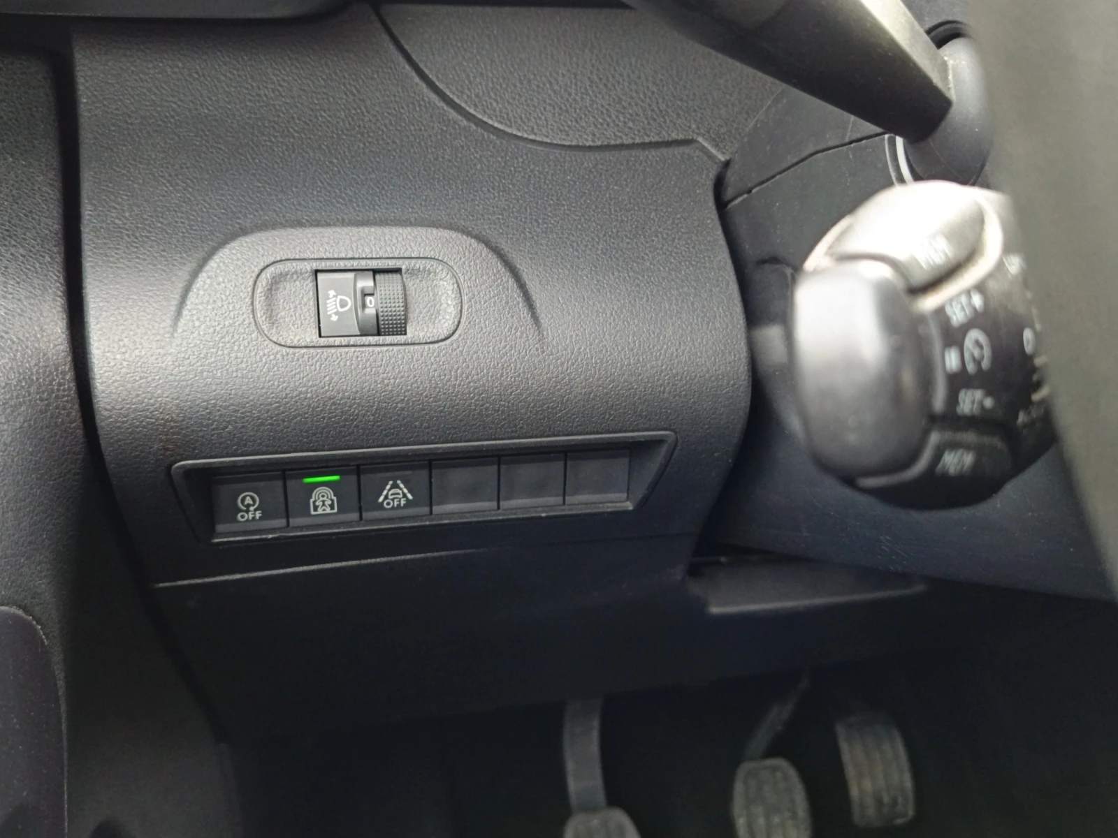 Peugeot Rifter ALLURE , снимка 9 - Автомобили и джипове - 53998157