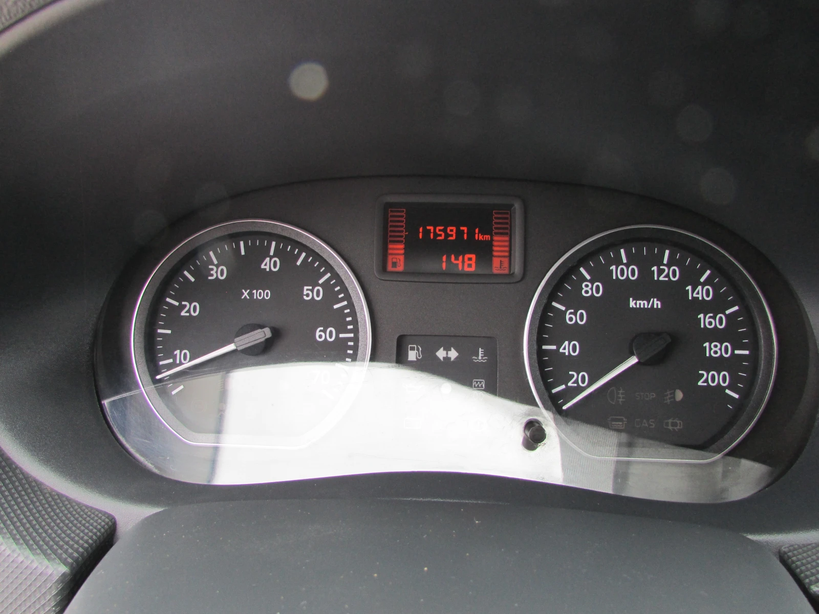 Dacia Sandero STEPWEY 1.6i GPL, снимка 13 - Автомобили и джипове - 54007830