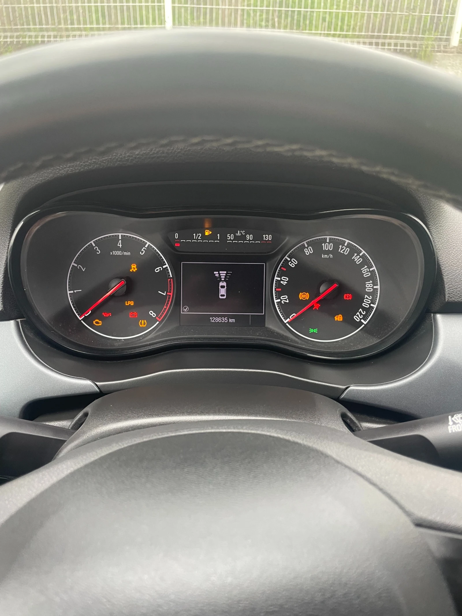 Opel Corsa E 1, 4 Ecotec LPG, снимка 7 - Автомобили и джипове - 54037456