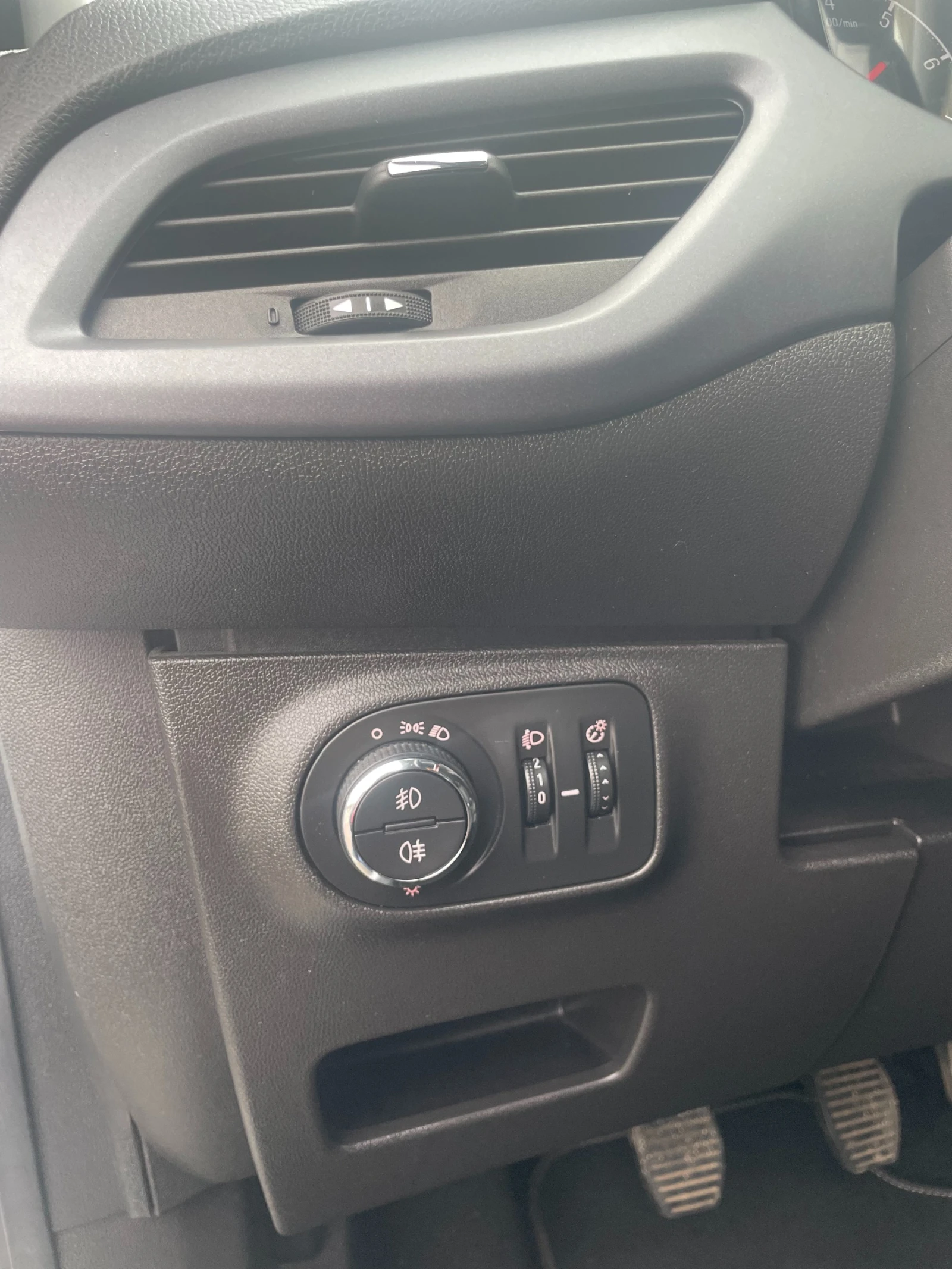 Opel Corsa E 1, 4 Ecotec LPG, снимка 10 - Автомобили и джипове - 54037456