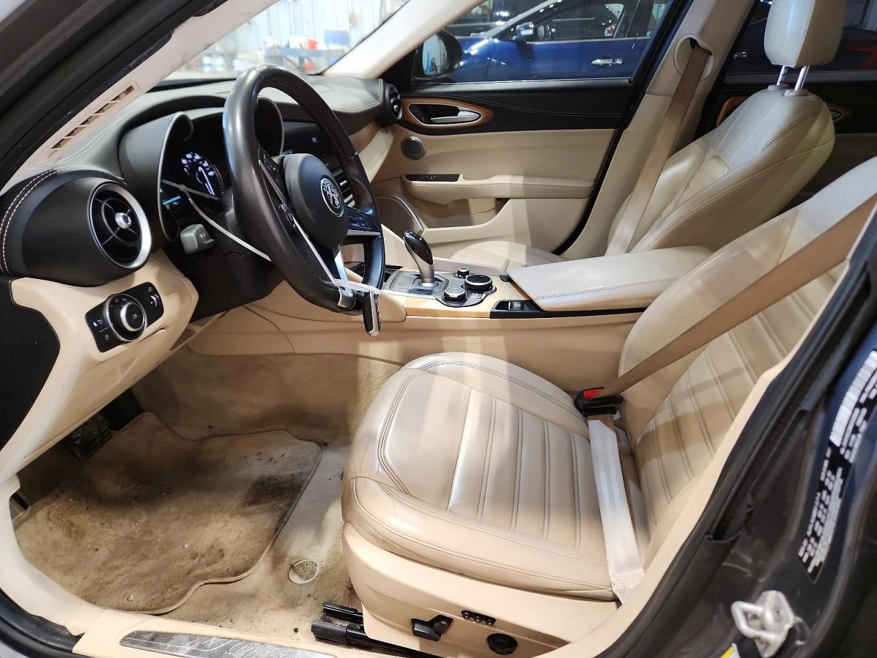 Alfa Romeo Giulia 2.0l Ti, снимка 7 - Автомобили и джипове - 54116310