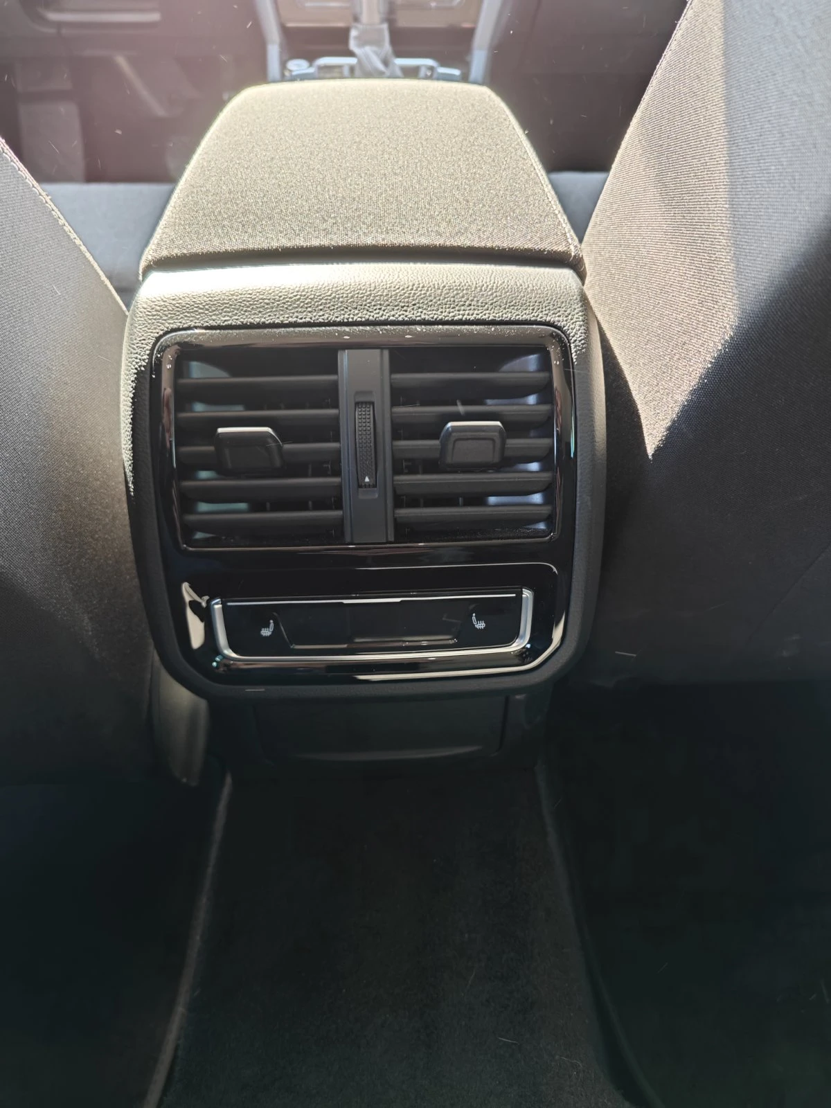 VW Passat 2.0TDi/DSG/4MOTION/200k.c., снимка 15 - Автомобили и джипове - 54139719