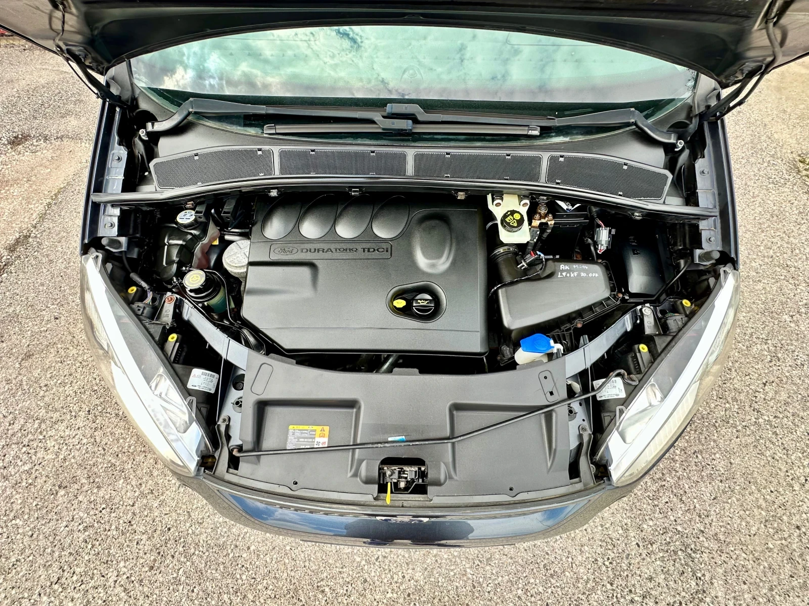 Ford S-Max 2.0 TDCI, снимка 17 - Автомобили и джипове - 54147327