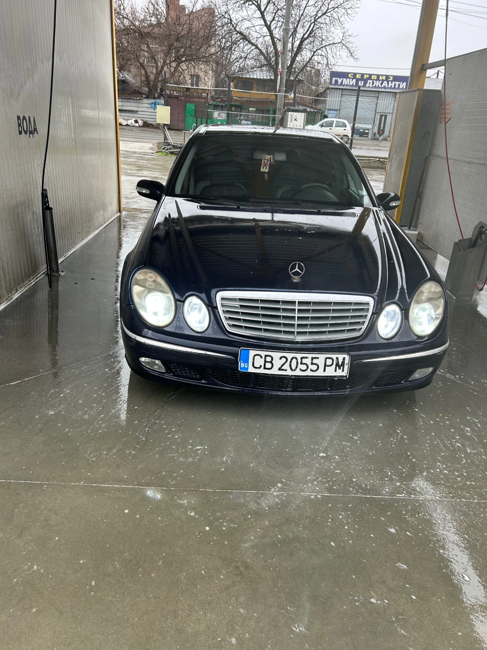 Mercedes-Benz E 270