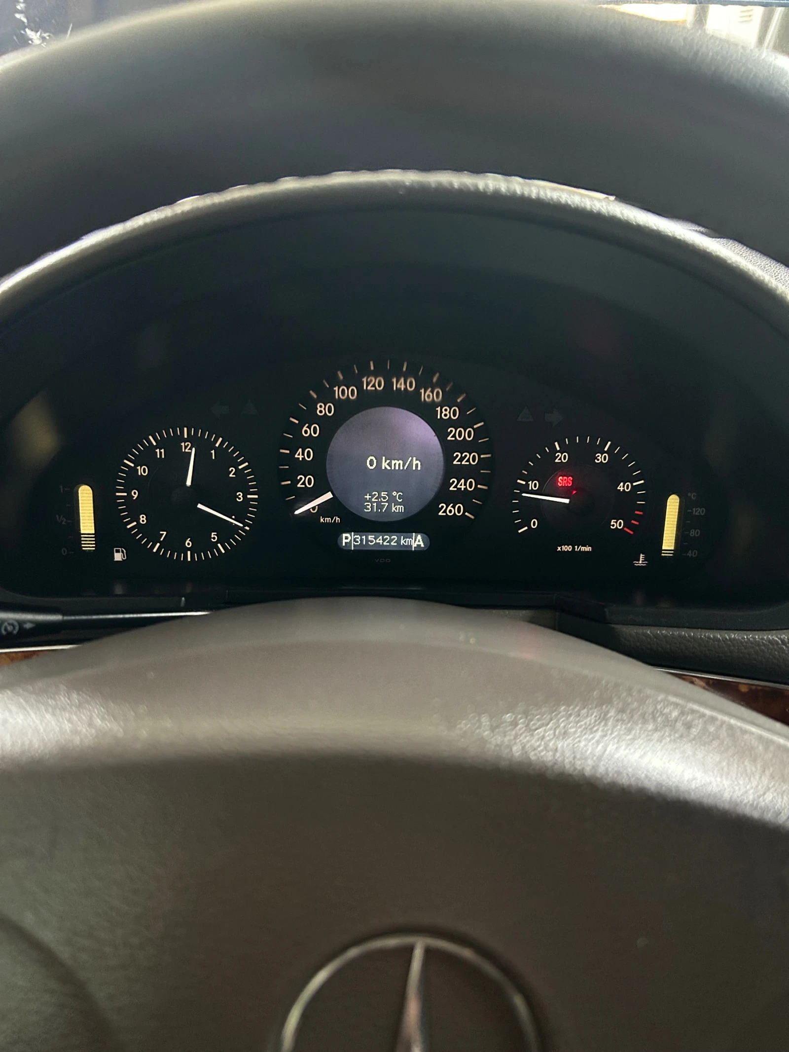 Mercedes-Benz E 270, снимка 14 - Автомобили и джипове - 54261210