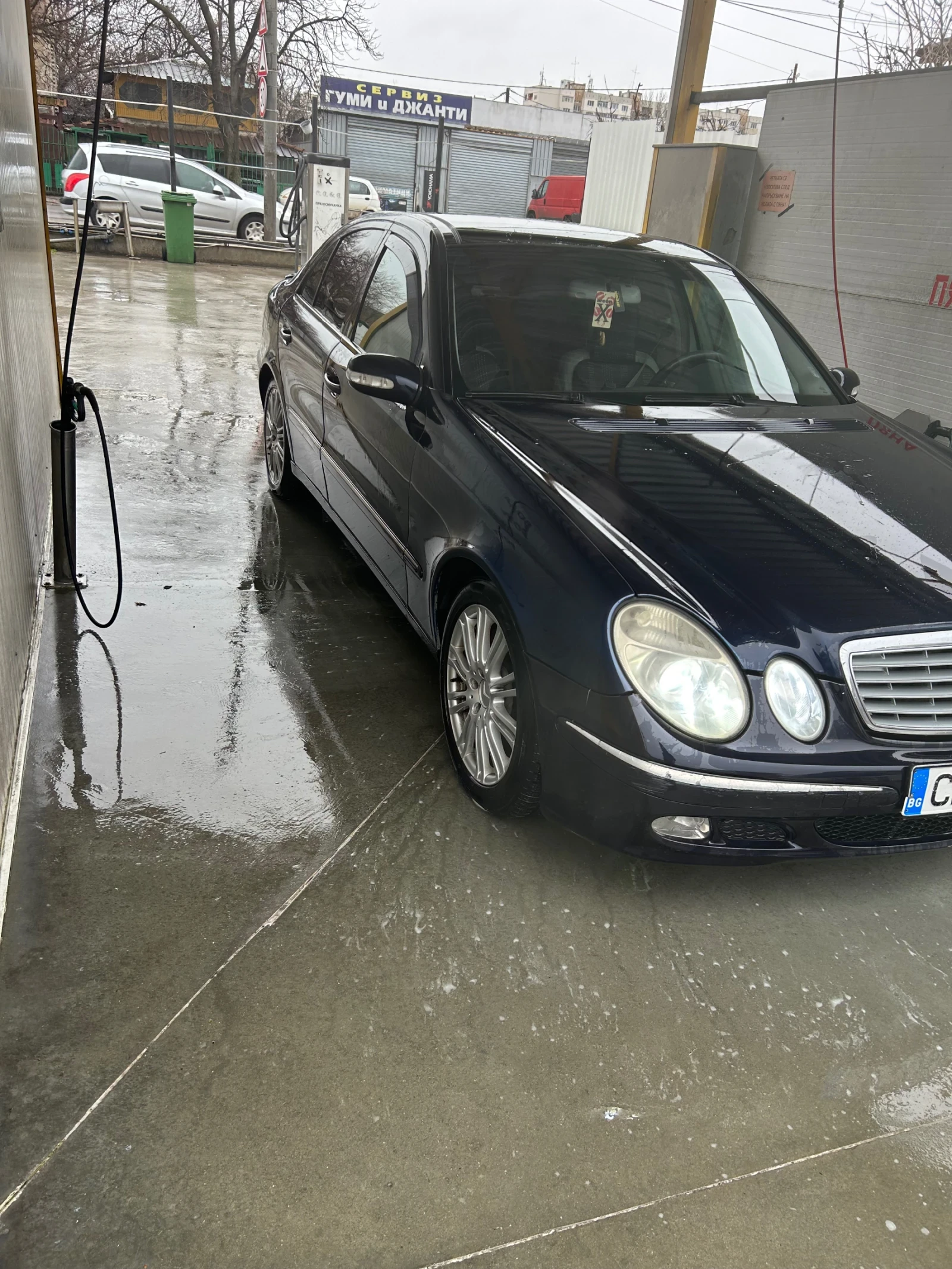 Mercedes-Benz E 270, снимка 2 - Автомобили и джипове - 54261210