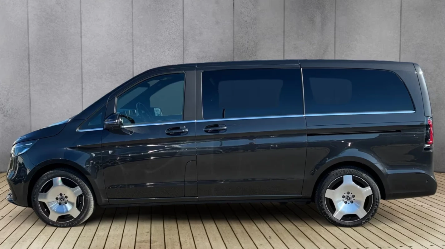 Mercedes-Benz V 300 d / 4MATIC / VIP SEATS / AVANTGARDE / LONG/ PANO /, снимка 3 - Автомобили и джипове - 54478001
