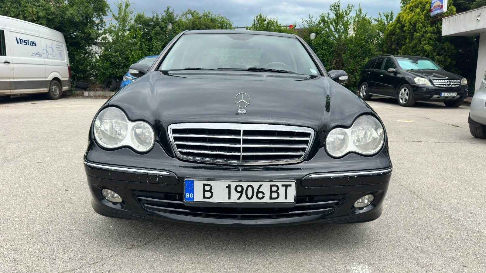 Mercedes-Benz C 180 Kompressor, снимка 2 - Автомобили и джипове - 54883273