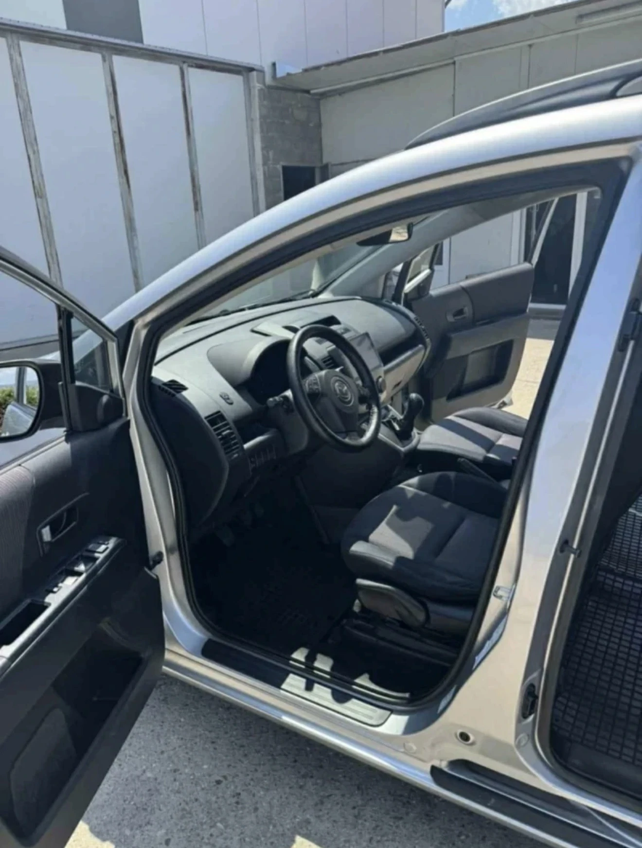 Mazda 5 2.0 Diesel, снимка 9 - Автомобили и джипове - 55578266