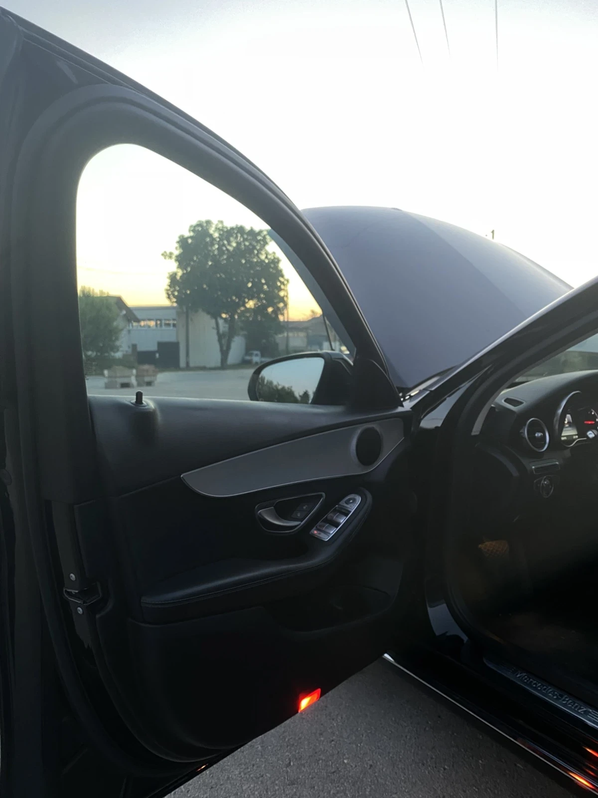 Mercedes-Benz C 200, снимка 7 - Автомобили и джипове - 55015951