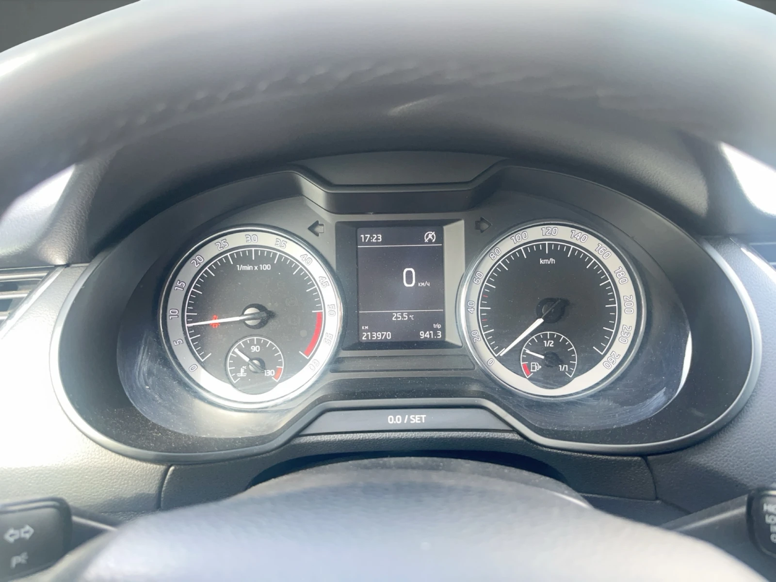 Skoda Octavia 1.6 TDI , снимка 10 - Автомобили и джипове - 55103596
