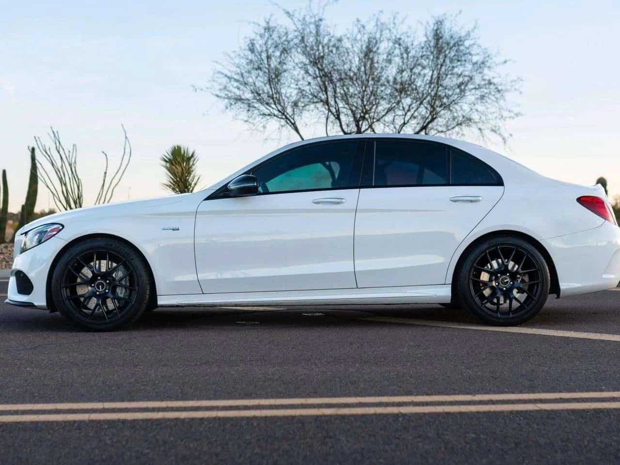 Mercedes-Benz C 43 AMG  | ФИКСИРАНА ЦЕНА | DISTRONIC | BURMESTER | , снимка 3 - Автомобили и джипове - 55343349