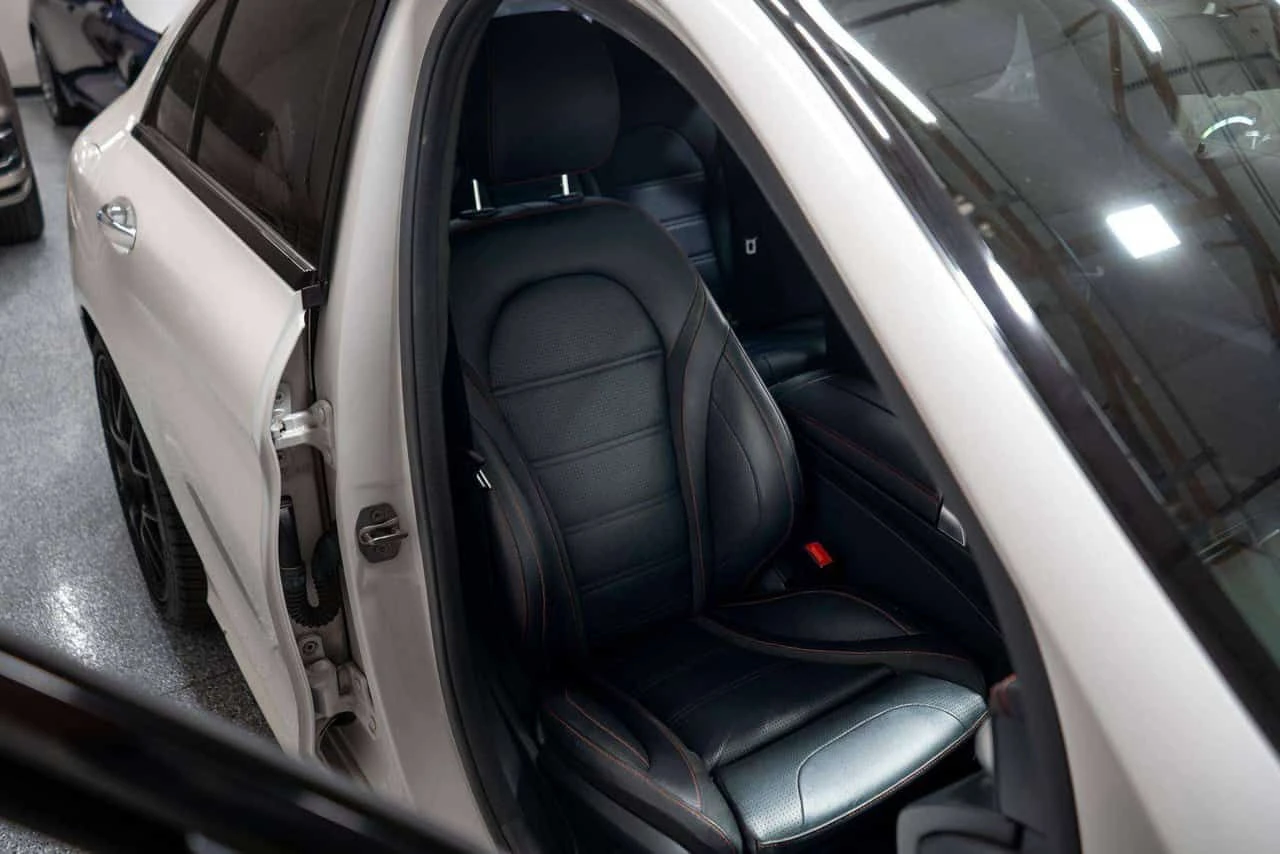Mercedes-Benz C 43 AMG  | ФИКСИРАНА ЦЕНА | DISTRONIC | BURMESTER | , снимка 15 - Автомобили и джипове - 55343349