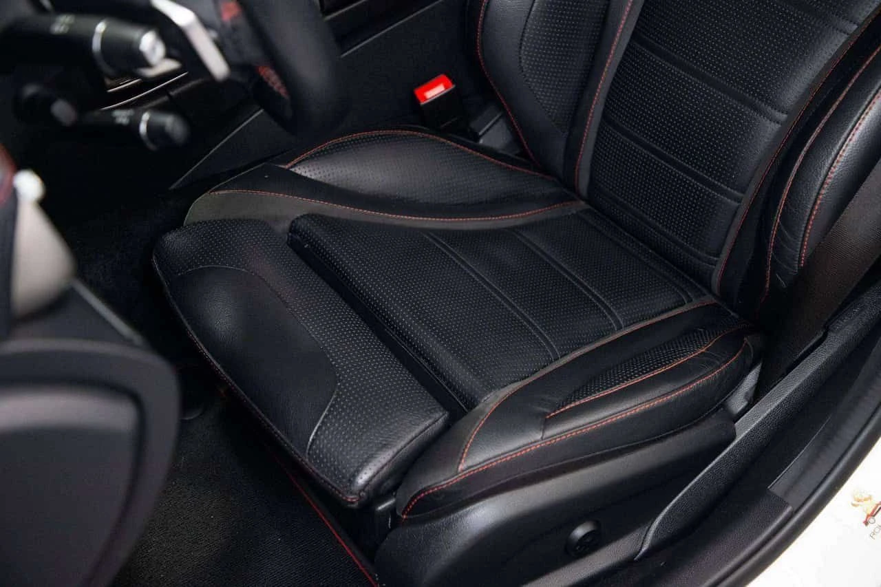 Mercedes-Benz C 43 AMG  | ФИКСИРАНА ЦЕНА | DISTRONIC | BURMESTER | , снимка 14 - Автомобили и джипове - 55343349