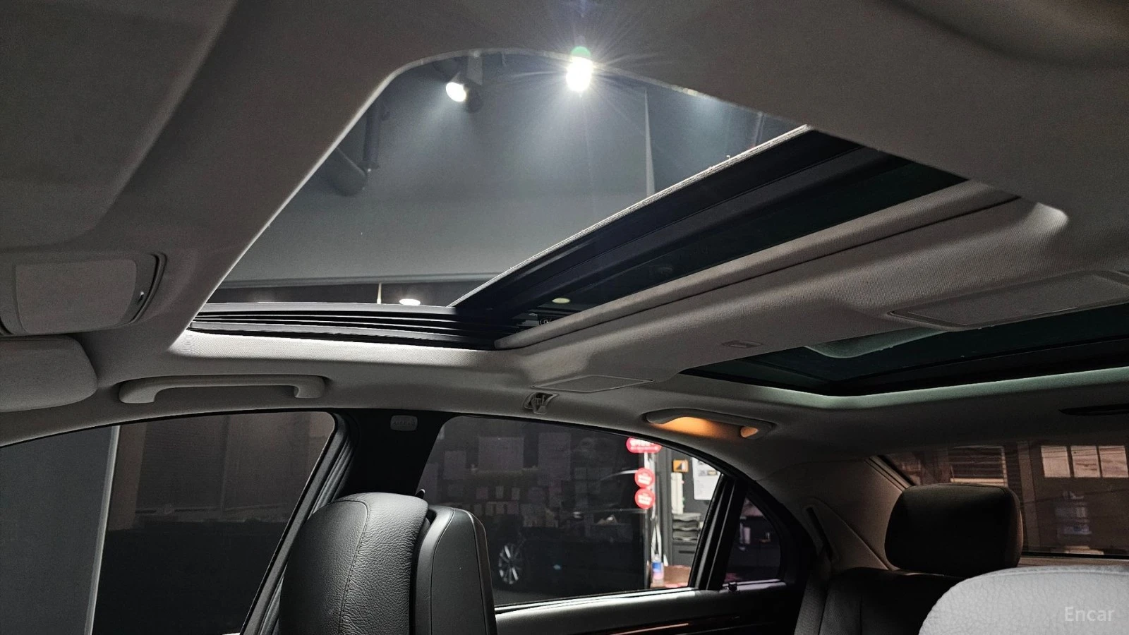 Mercedes-Benz S 500 LONG* ПОДГР* ОБДУХ* PANO* МОНИТОРИ* АВТОКРЕДИТ, снимка 17 - Автомобили и джипове - 55619686