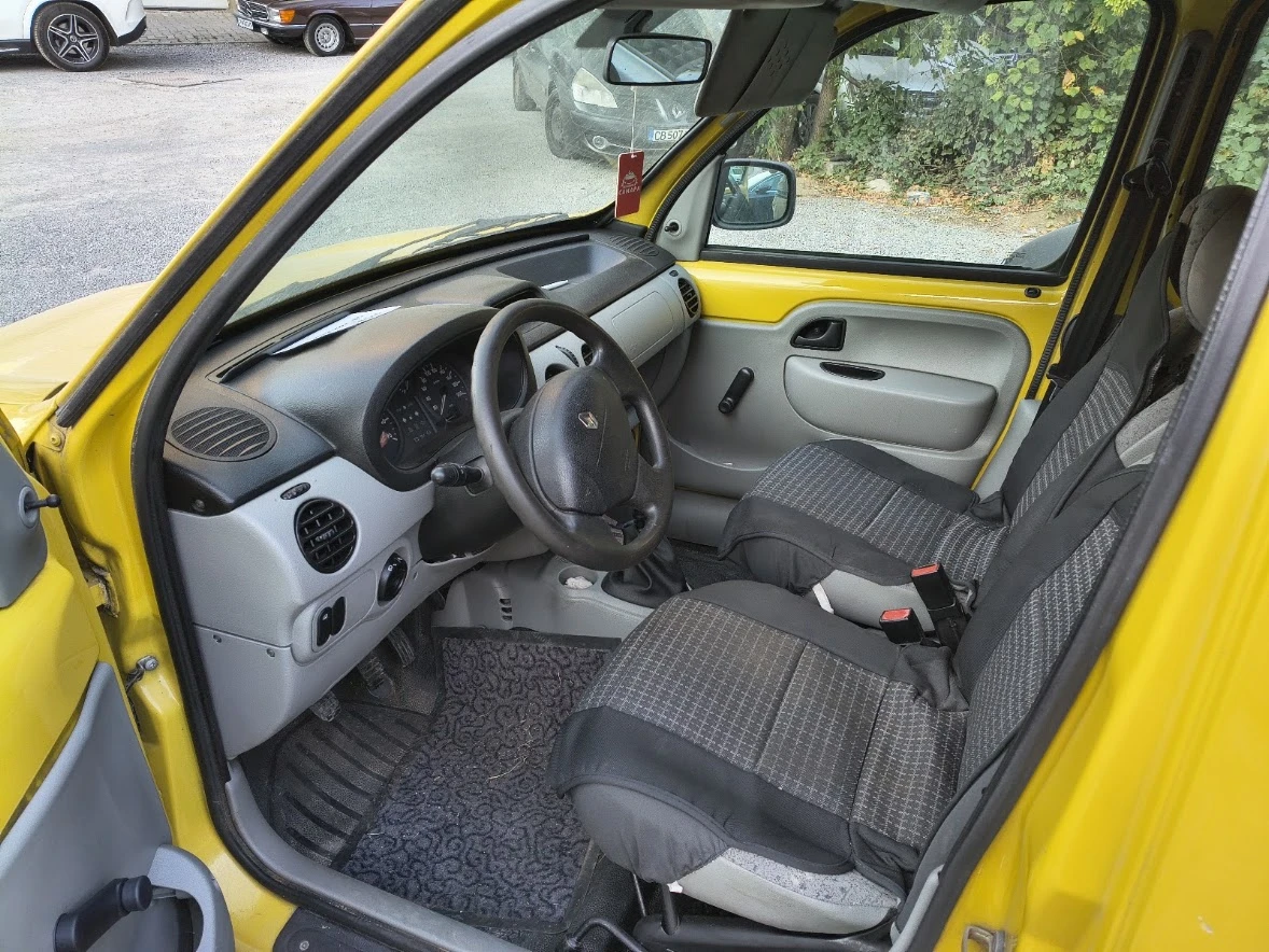 Renault Kangoo 1.5 dCi, снимка 3 - Автомобили и джипове - 55997121