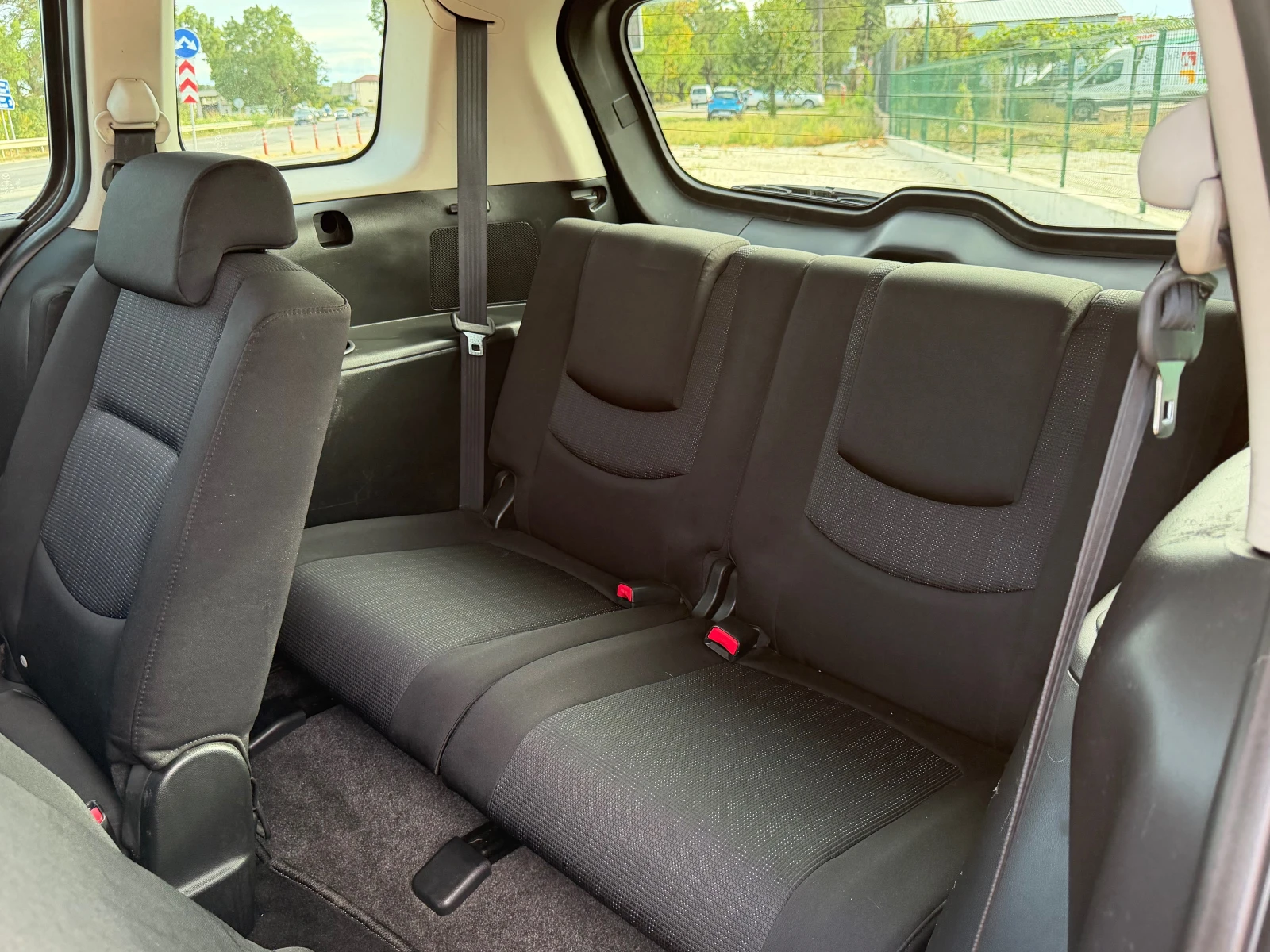 Mazda 5 2.0D/110p.s-Facelift/7mesten!!!, снимка 15 - Автомобили и джипове - 56153482
