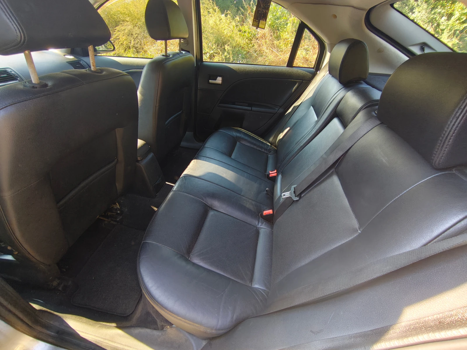 Ford Mondeo 2.5 V6 Ghia, снимка 15 - Автомобили и джипове - 56656886