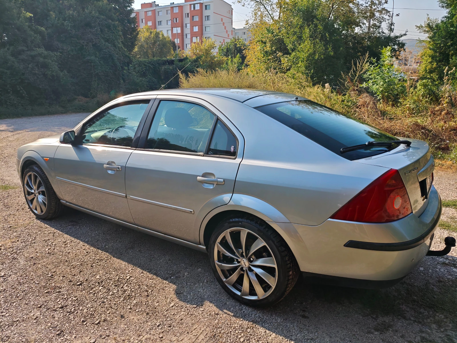 Ford Mondeo 2.5 V6 Ghia, снимка 4 - Автомобили и джипове - 56656886
