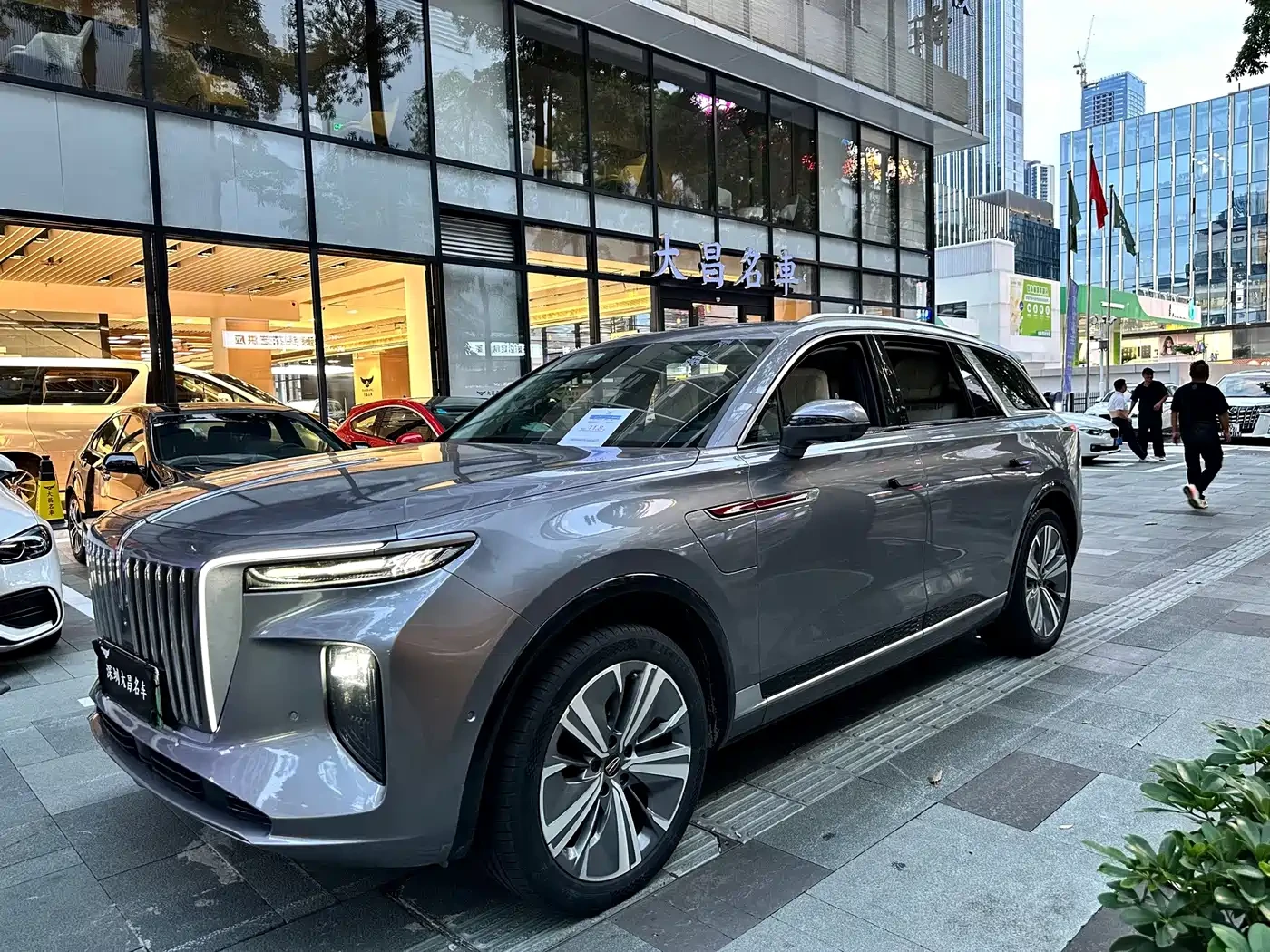 HongQi E-HS9 Flagship Comfort* �����* 360* �������* ���������*  | Mobile.bg � ����������� 6