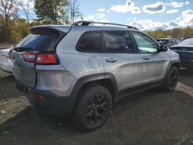 Jeep Cherokee TRAILHAWK 4X4* ПОДГРЕВ* КАМЕРА* KEYLESS, снимка 6