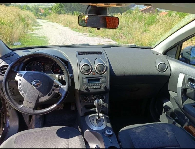 Nissan Qashqai, снимка 8 - Автомобили и джипове - 46725549