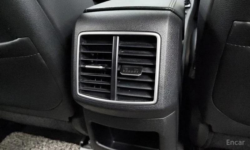 Kia Sportage 1.6 TURBO PRESTIGE* НАЙ-ДОБРА ЦЕНА В БЪЛГАРИЯ* , снимка 17 - Автомобили и джипове - 51273968