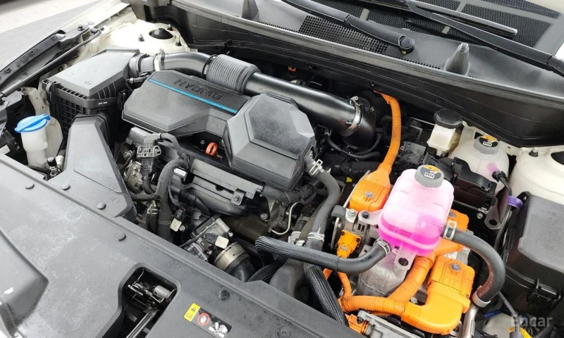 Kia Sportage 1.6 TURBO PRESTIGE* НАЙ-ДОБРА ЦЕНА В БЪЛГАРИЯ* , снимка 4 - Автомобили и джипове - 51273968