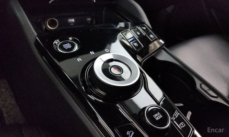 Kia Sportage 1.6 TURBO PRESTIGE* НАЙ-ДОБРА ЦЕНА В БЪЛГАРИЯ* , снимка 7 - Автомобили и джипове - 51273968