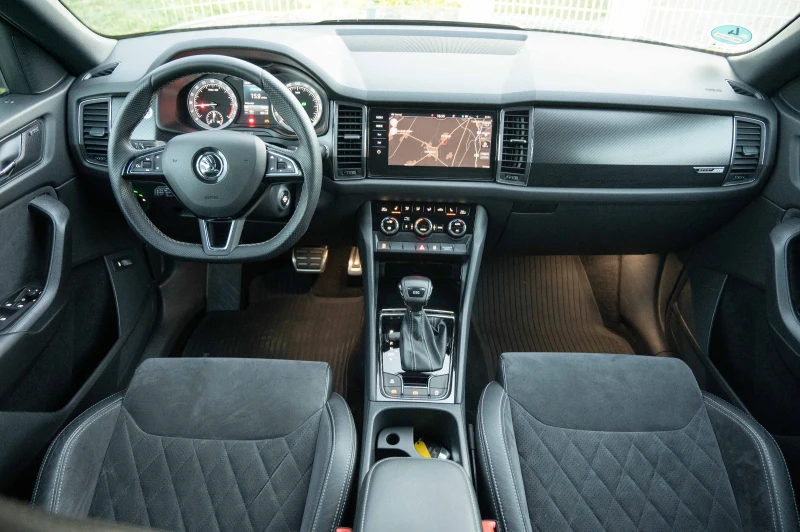 Skoda Kodiaq 2.0TDI* Sportline* Matrix* CANTON* КАМЕРА* Germany, снимка 11 - Автомобили и джипове - 51651099