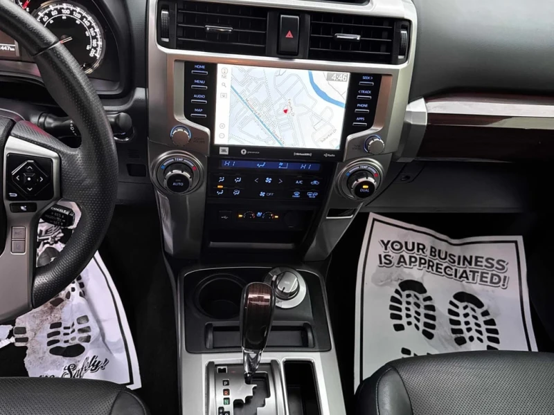 Toyota 4runner * Limited 4WD * CARFAX * БЕЗ ПЪРВОНАЧАЛНА ВНОСКА, снимка 9 - Автомобили и джипове - 52861197