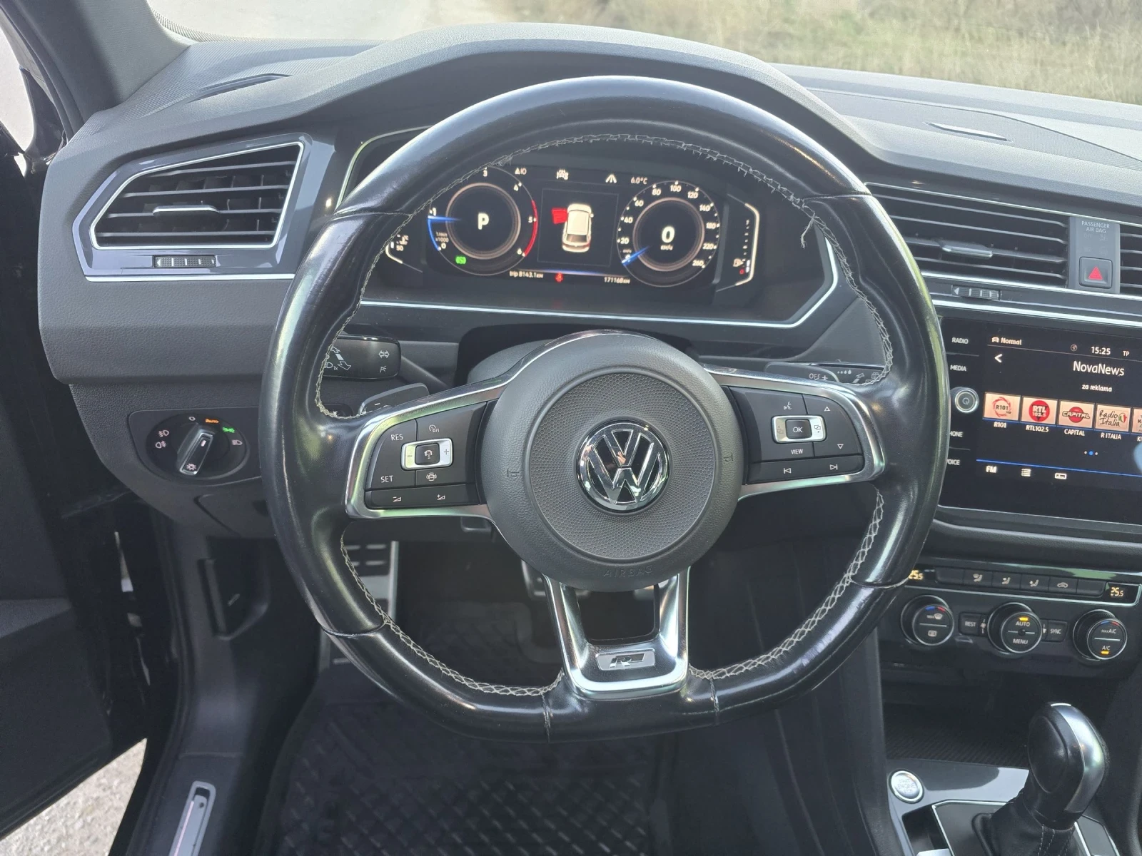 VW Tiguan FACE/R-LINE/4X4/FULL/DIGITAL - изображение 9