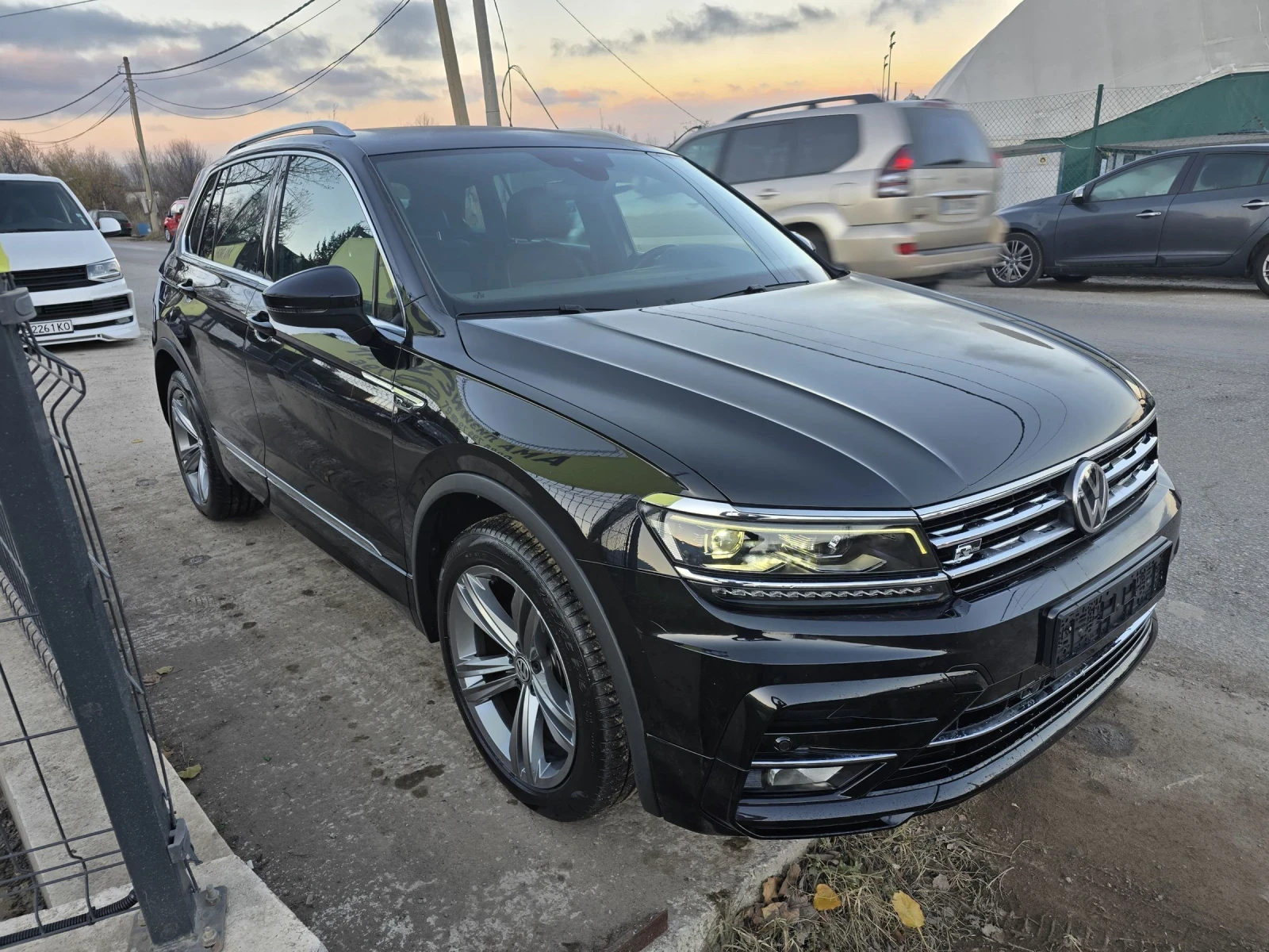 VW Tiguan FACE/R-LINE/4X4/FULL/DIGITAL - изображение 3