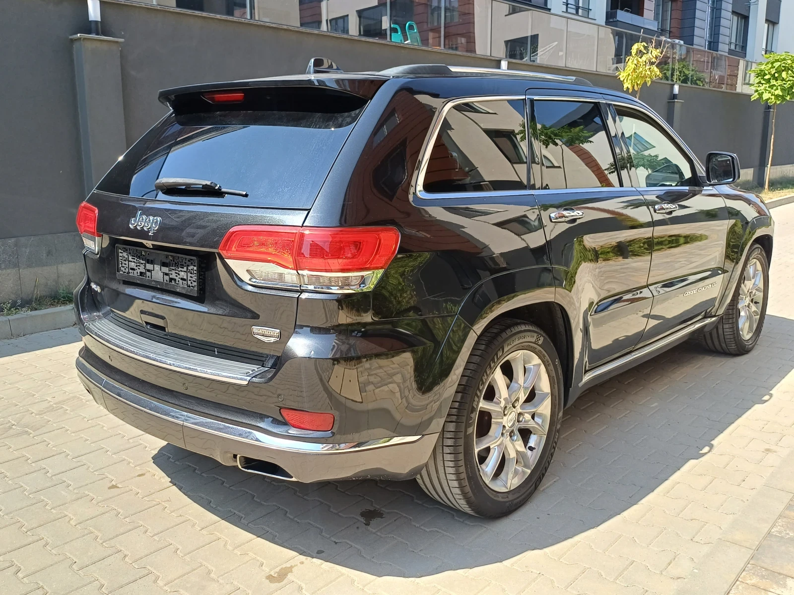 Jeep Grand cherokee 3.6 SUMMIT , снимка 3 - Автомобили и джипове - 56227797