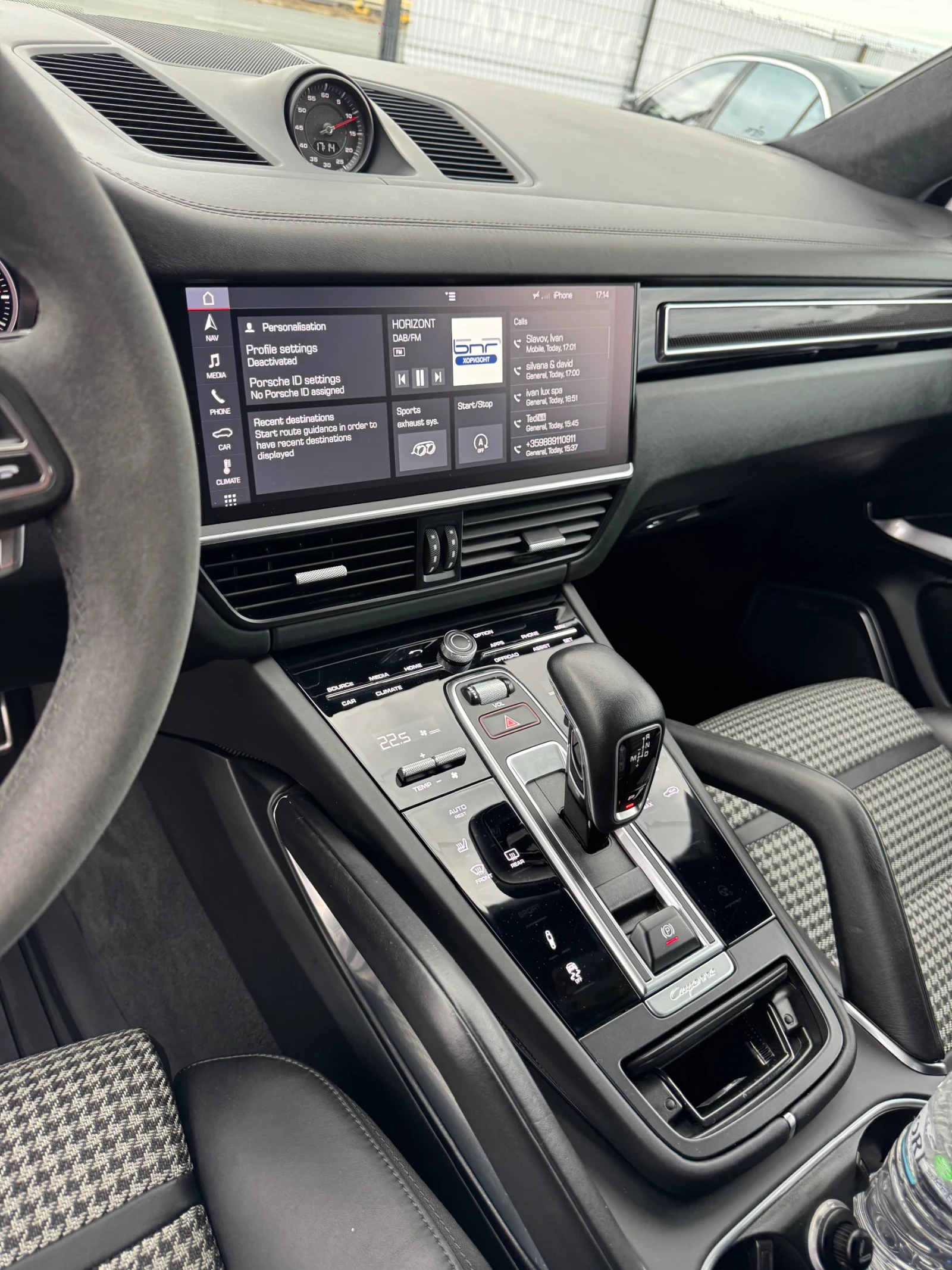 Porsche Cayenne TURBO* BURMESTER* 360* CARBON* NIGHT VISSION* FULL, снимка 6 - Автомобили и джипове - 56277379