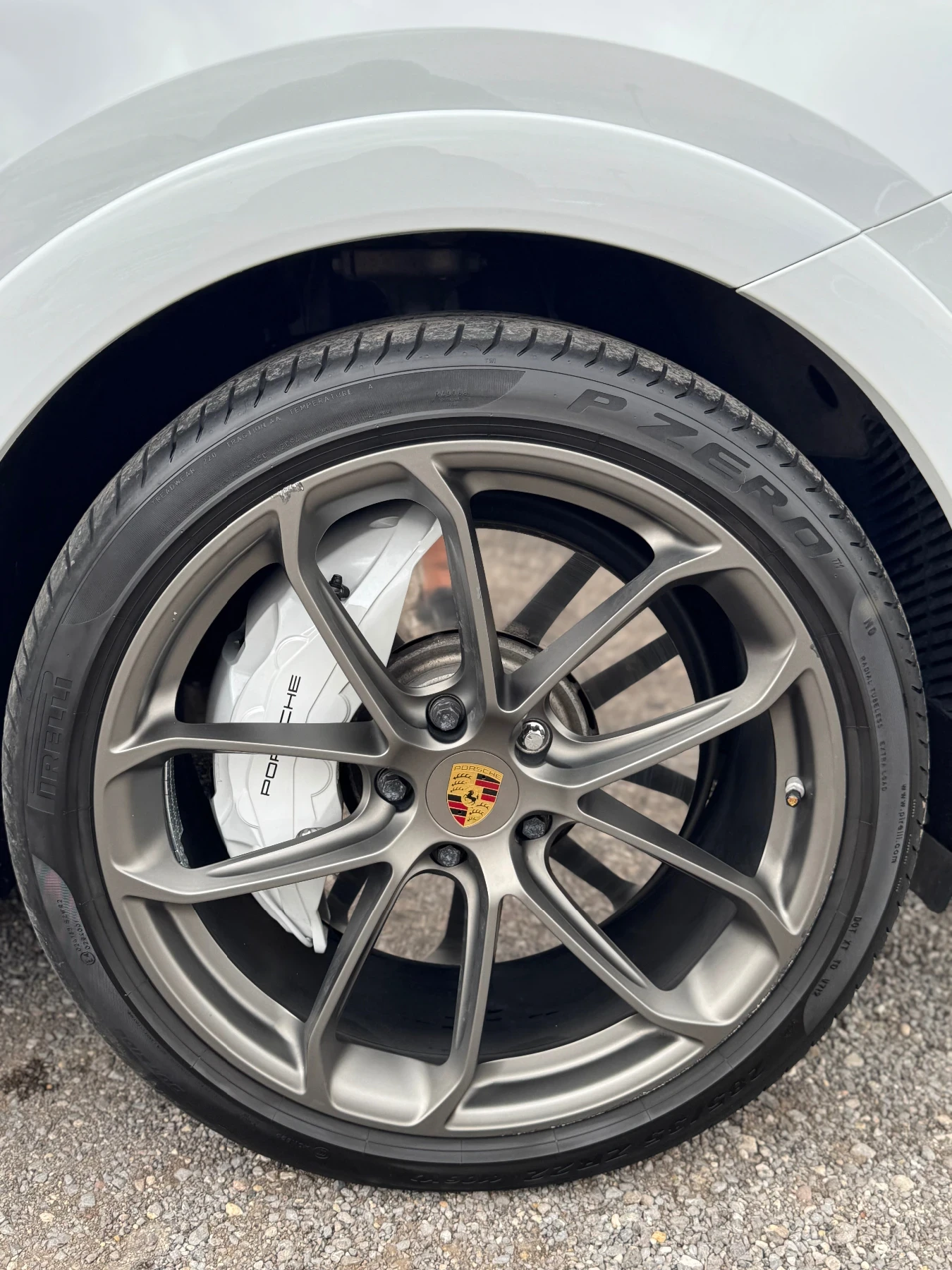 Porsche Cayenne TURBO* BURMESTER* 360* CARBON* NIGHT VISSION* FULL, снимка 10 - Автомобили и джипове - 56277379