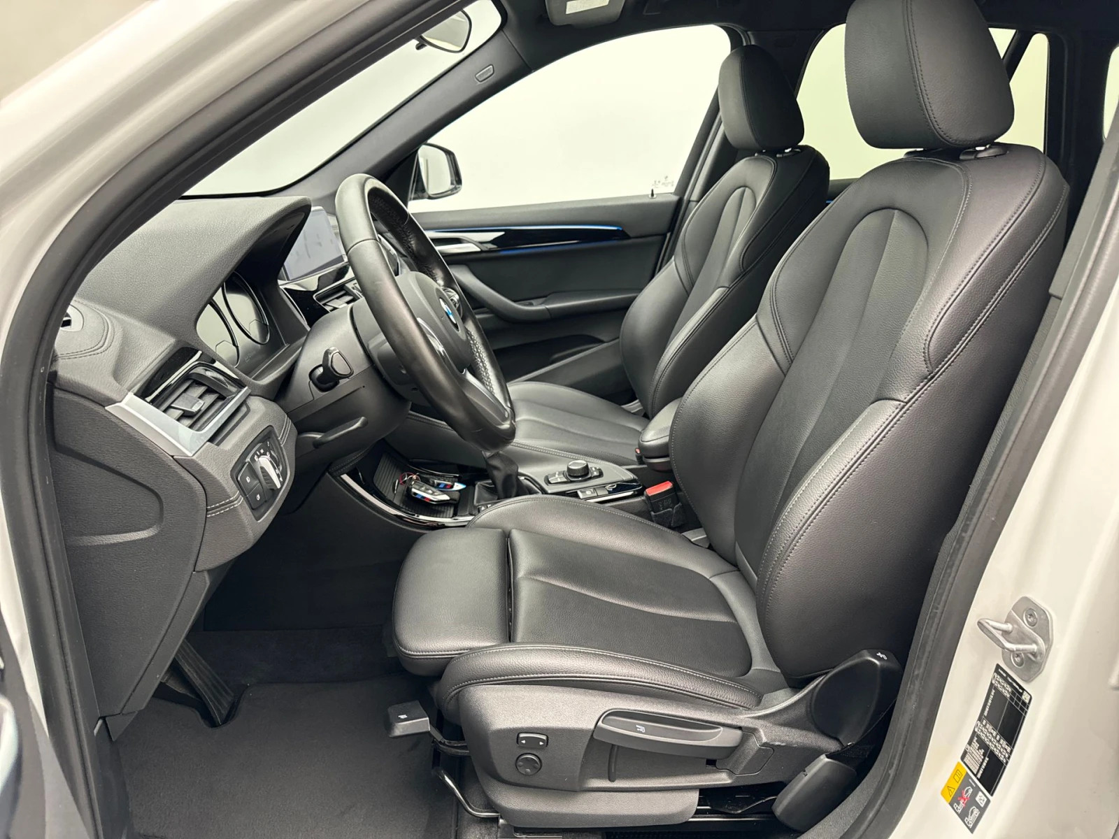 BMW X1 xDrive25e Leather LED Navi | Mobile.bg � ����������� 7