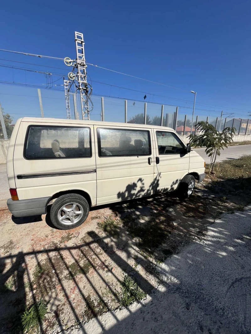 VW Caravelle T4, снимка 2 - Бусове и автобуси - 47512153