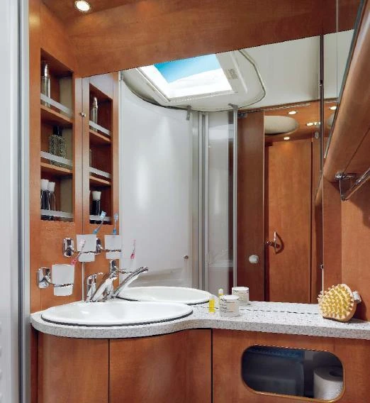 ������ Carthago Plus I 52 | Mobile.bg � ����������� 7